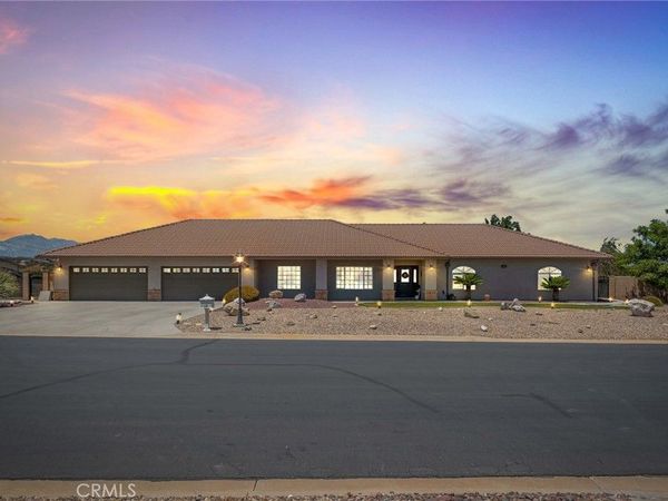 6910 Oak Vista Lane, Oak Hills, CA 92344