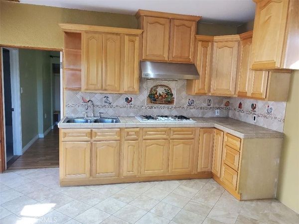 14527 S Berendo Avenue, Gardena, CA 90247