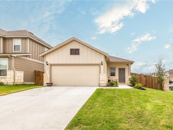 221 Compania DR , Liberty Hill, TX 78642