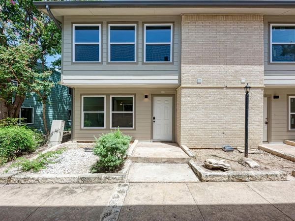 2124 Burton DR, Unit 136, Austin, TX 78741