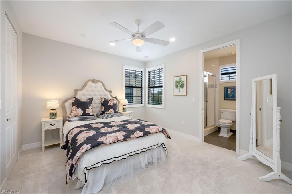 3335 Pacific Dr, Naples, FL 34119 Photo