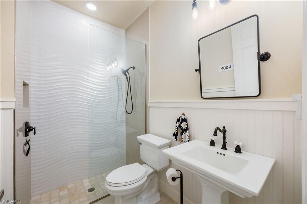 3335 Pacific Dr, Naples, FL 34119 Photo