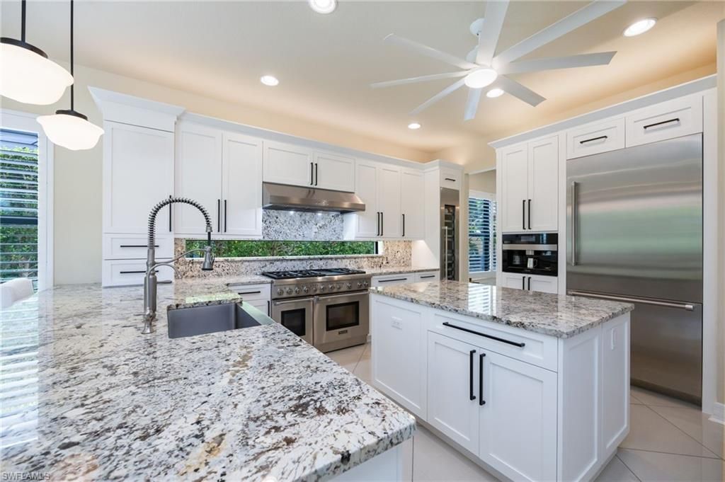 3335 Pacific Dr, Naples, FL 34119 Photo