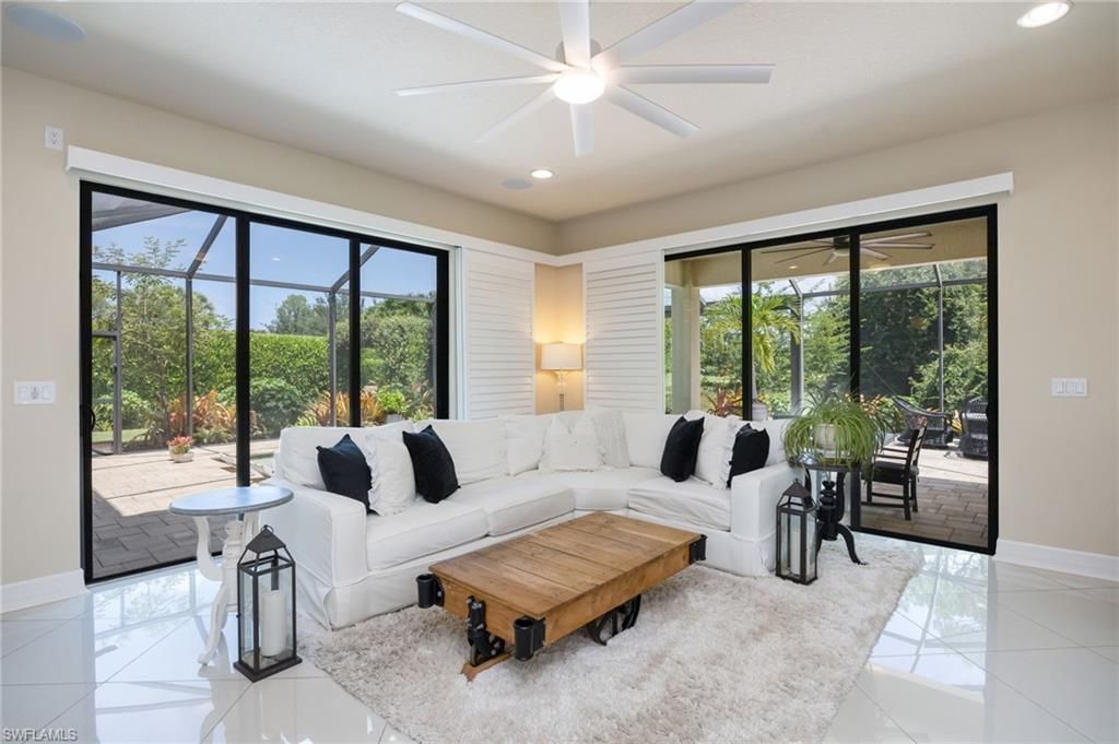3335 Pacific Dr, Naples, FL 34119 Photo