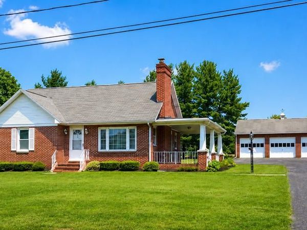62 W HANOVER STREET, GETTYSBURG, PA 17325