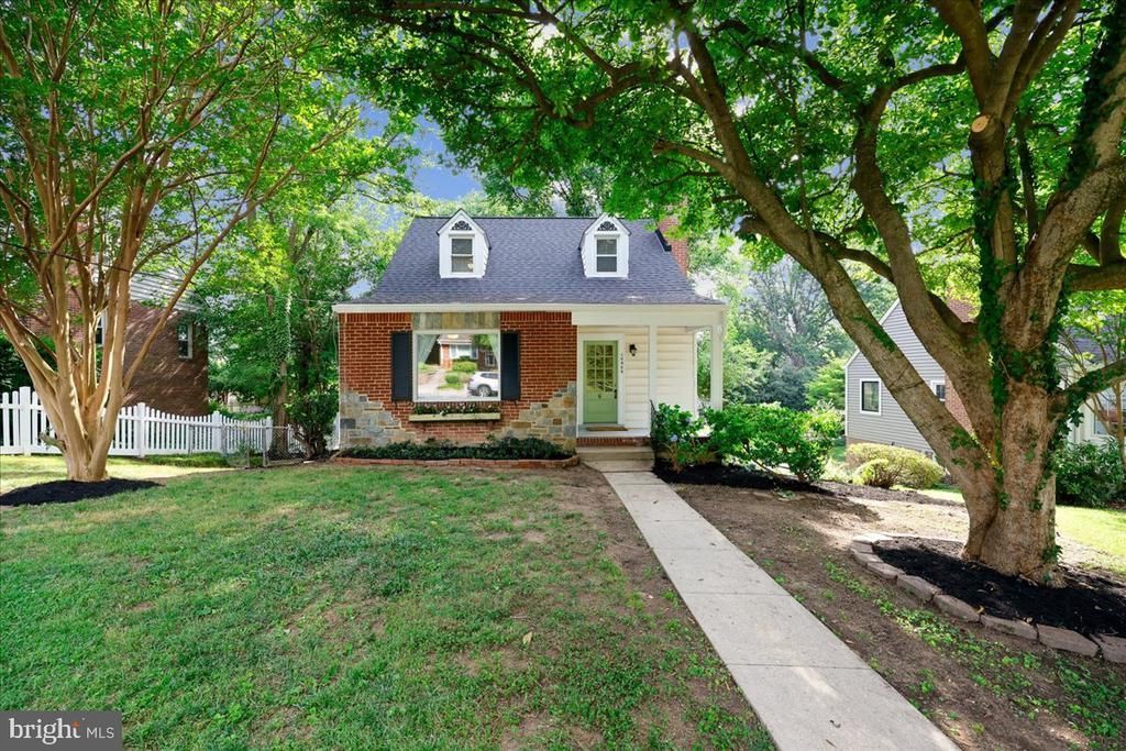 10404 AMHERST AVENUE , SILVER SPRING, MD 20902