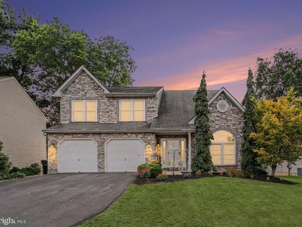 1036 MEADOW DRIVE, READING, PA 19605