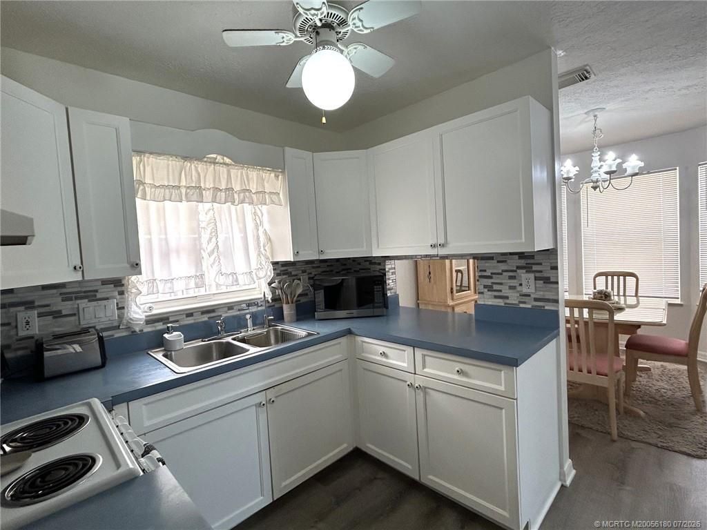 1154 Nettles Boulevard , Jensen Beach, FL 34957 Photo