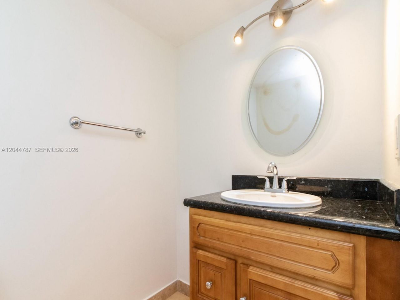 600 Three Islands Blvd, Unit 1218, Hallandale Beach, FL 33009 Photo