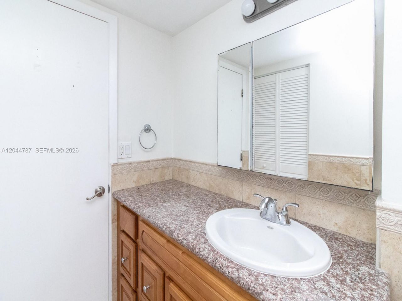 600 Three Islands Blvd, Unit 1218, Hallandale Beach, FL 33009 Photo