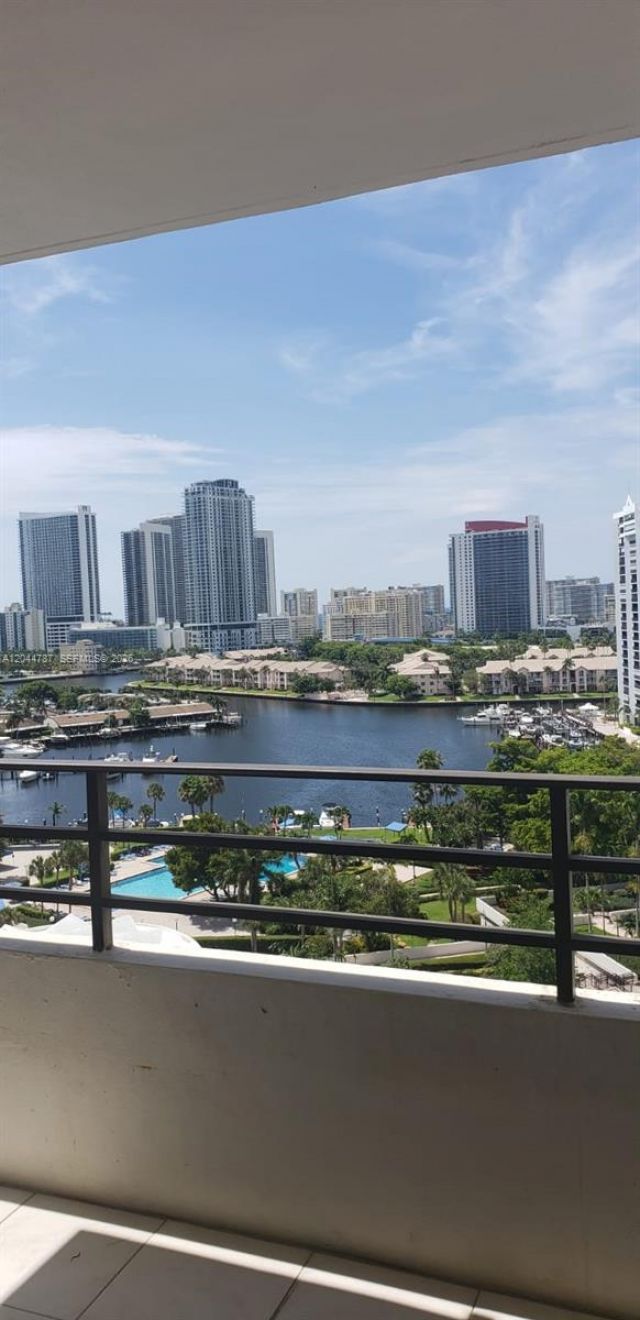 600 Three Islands Blvd, Unit 1218, Hallandale Beach, FL 33009 Photo