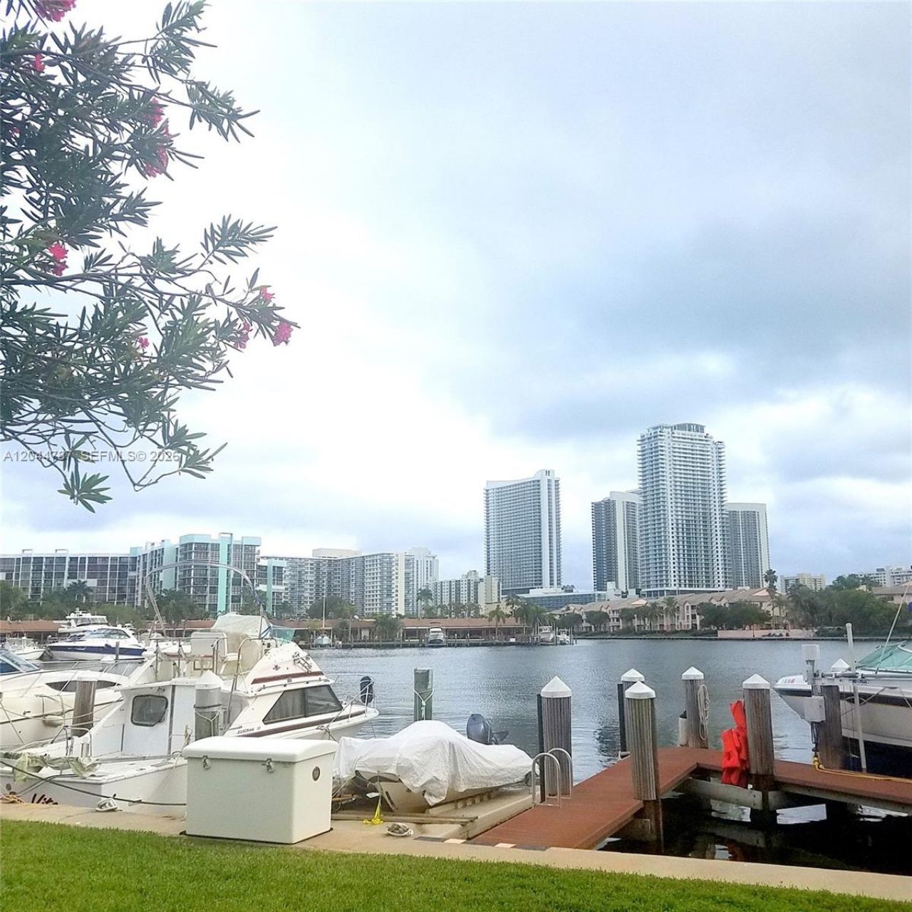 600 Three Islands Blvd, Unit 1218, Hallandale Beach, FL 33009 Photo