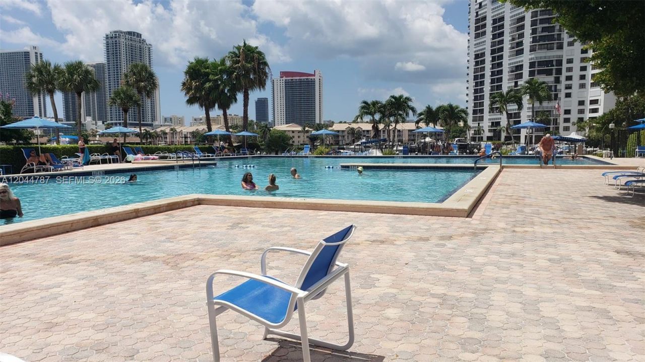600 Three Islands Blvd, Unit 1218, Hallandale Beach, FL 33009 Photo