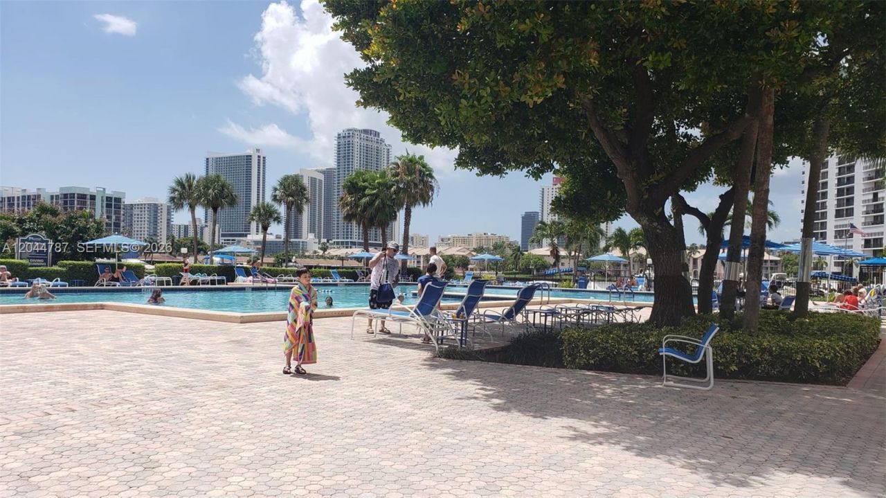 600 Three Islands Blvd, Unit 1218, Hallandale Beach, FL 33009 Photo