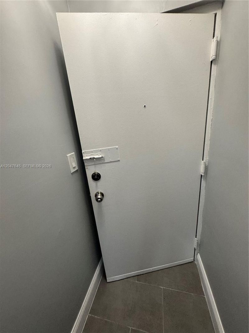 1933 SW 7th St , Unit 504, Miami, FL 33135 Photo