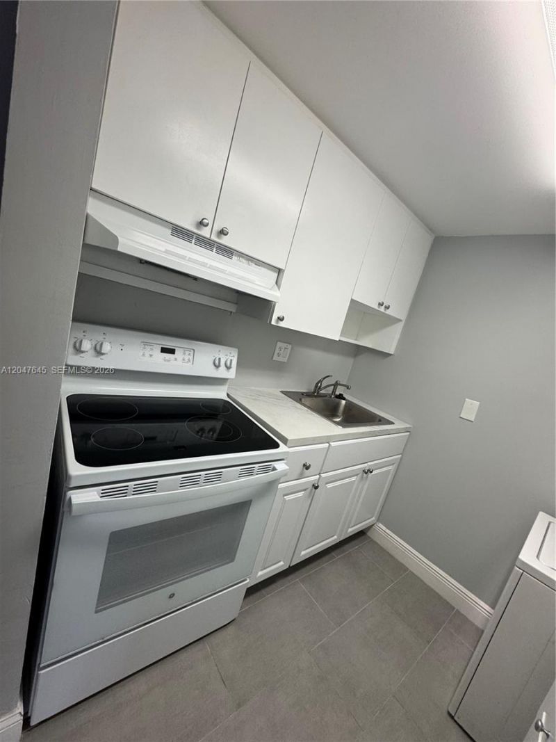 1933 SW 7th St , Unit 504, Miami, FL 33135 Photo