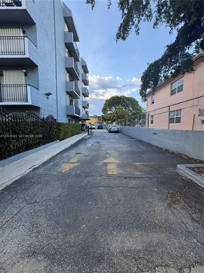 1933 SW 7th St , Unit 504, Miami, FL 33135 Photo