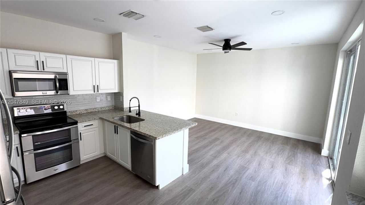 3880 Fern Forest Rd , Cooper City, FL 33026 Photo