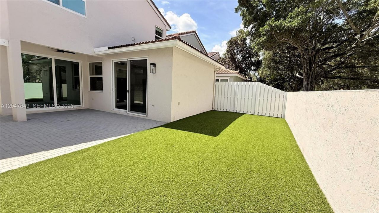 3880 Fern Forest Rd , Cooper City, FL 33026 Photo