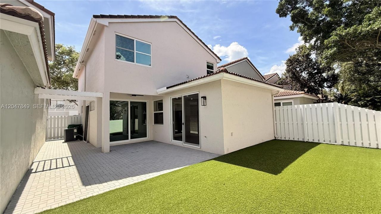 3880 Fern Forest Rd , Cooper City, FL 33026 Photo