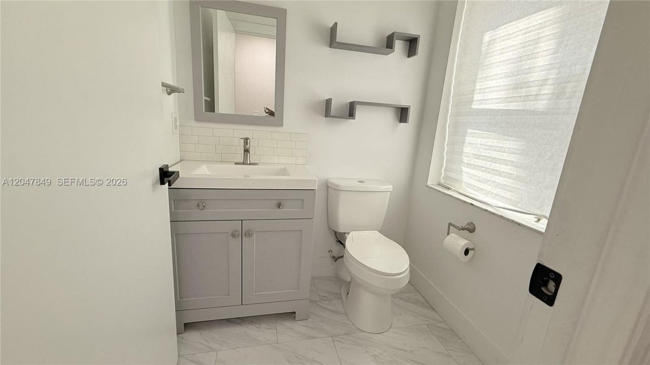 3880 Fern Forest Rd , Cooper City, FL 33026 Photo