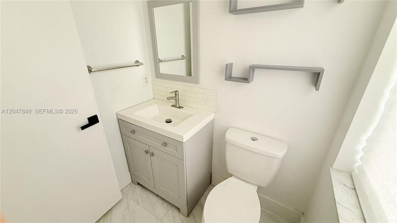 3880 Fern Forest Rd , Cooper City, FL 33026 Photo