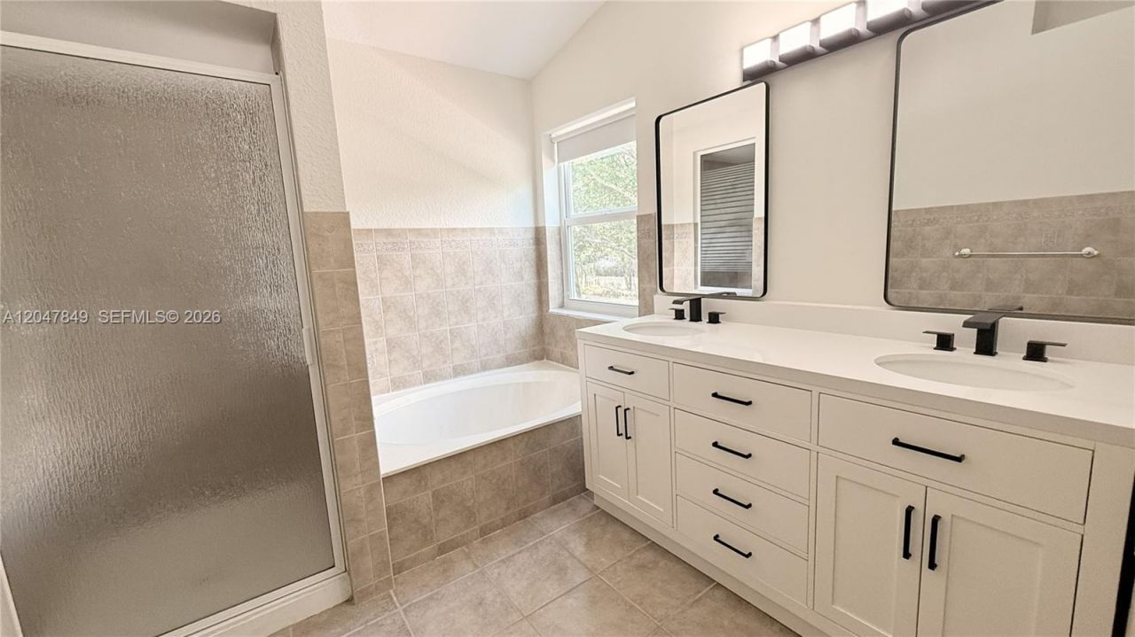 3880 Fern Forest Rd , Cooper City, FL 33026 Photo