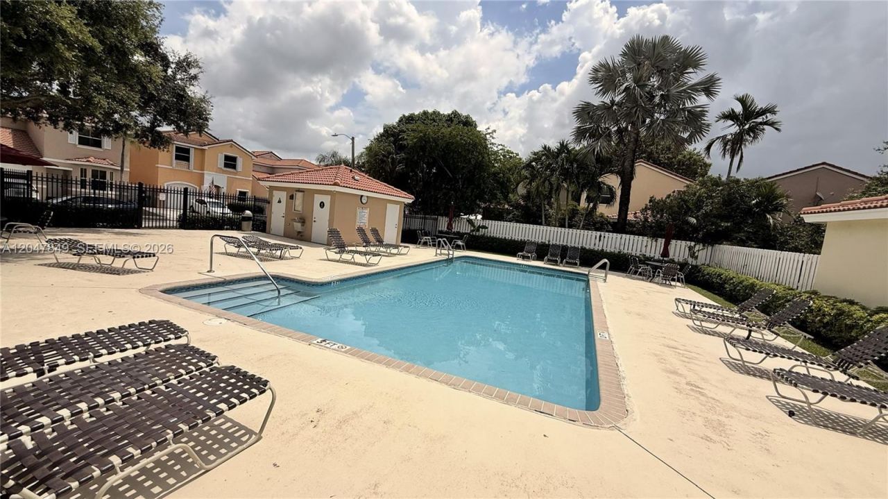 3880 Fern Forest Rd , Cooper City, FL 33026 Photo