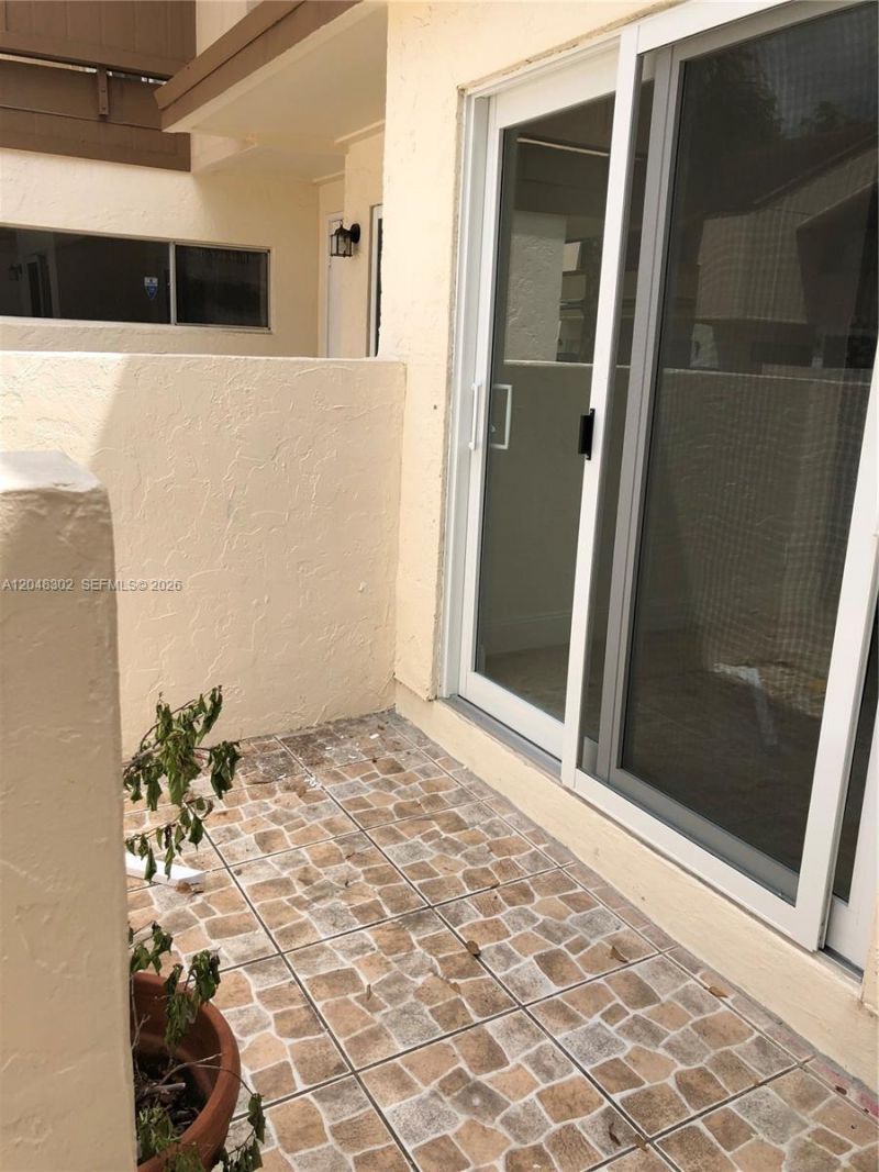 836 NW 82nd Ave , Unit 3, Plantation, FL 33324 Photo