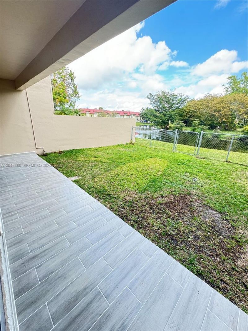 3167 Coral Springs Dr , Unit 123, Coral Springs, FL 33065 Photo