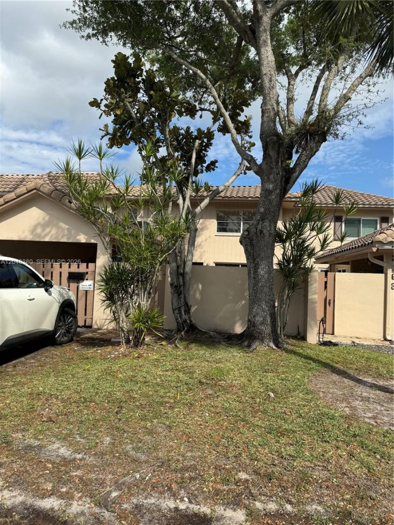 3167 Coral Springs Dr , Unit 123, Coral Springs, FL 33065 Photo