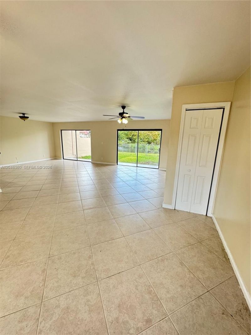 3167 Coral Springs Dr , Unit 123, Coral Springs, FL 33065 Photo