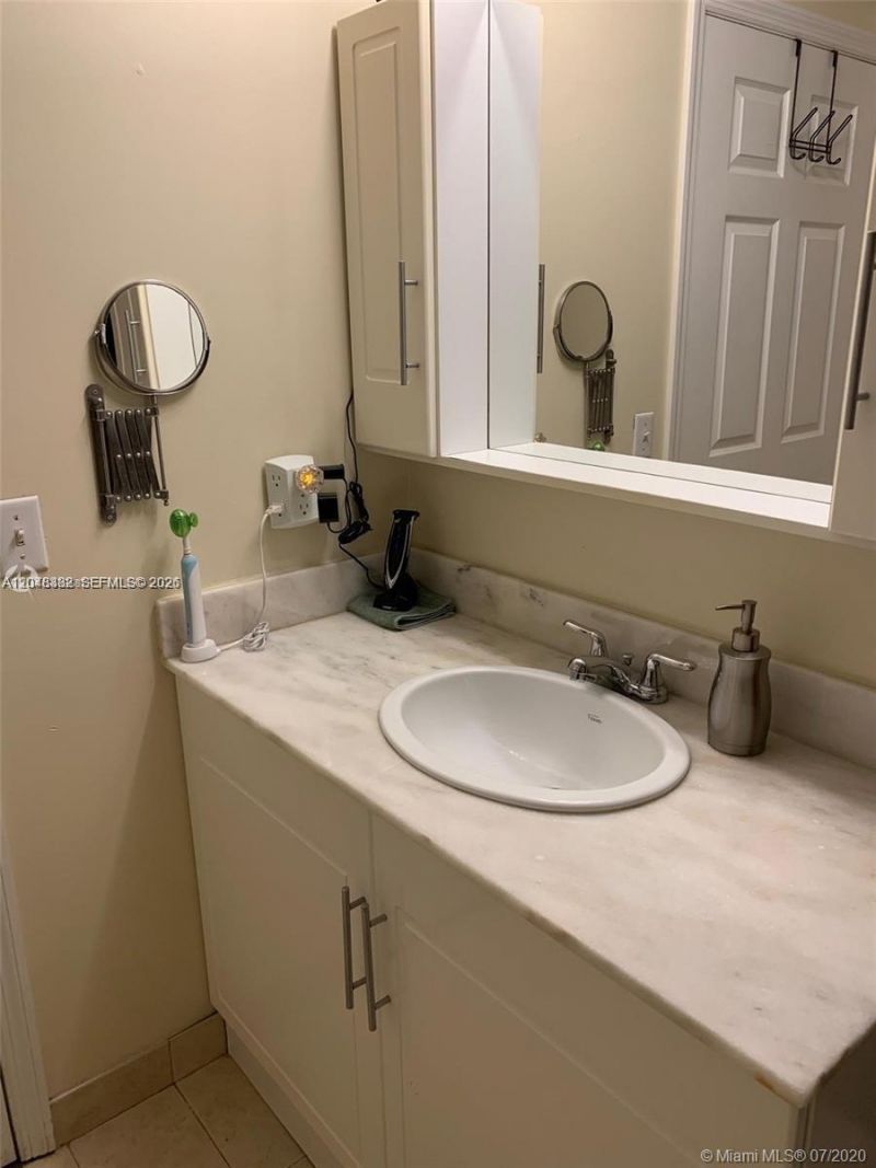 275 NE 18th St, Unit 1109, Miami, FL 33132 Photo
