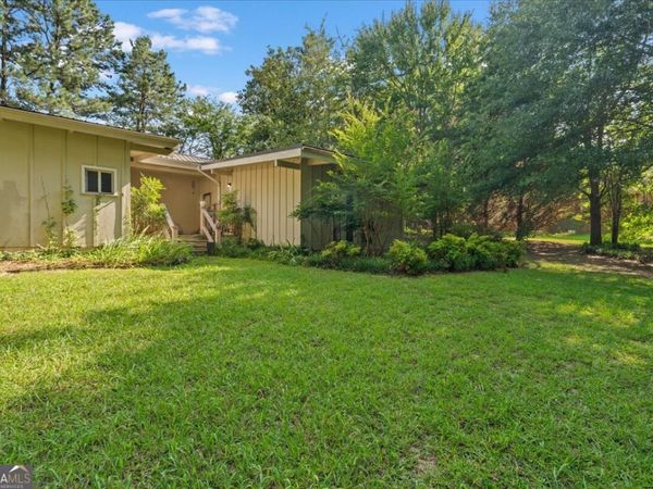 117 Meadow Lane, Calhoun, GA 30701