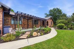 109 E Coker Ln.  photo 4