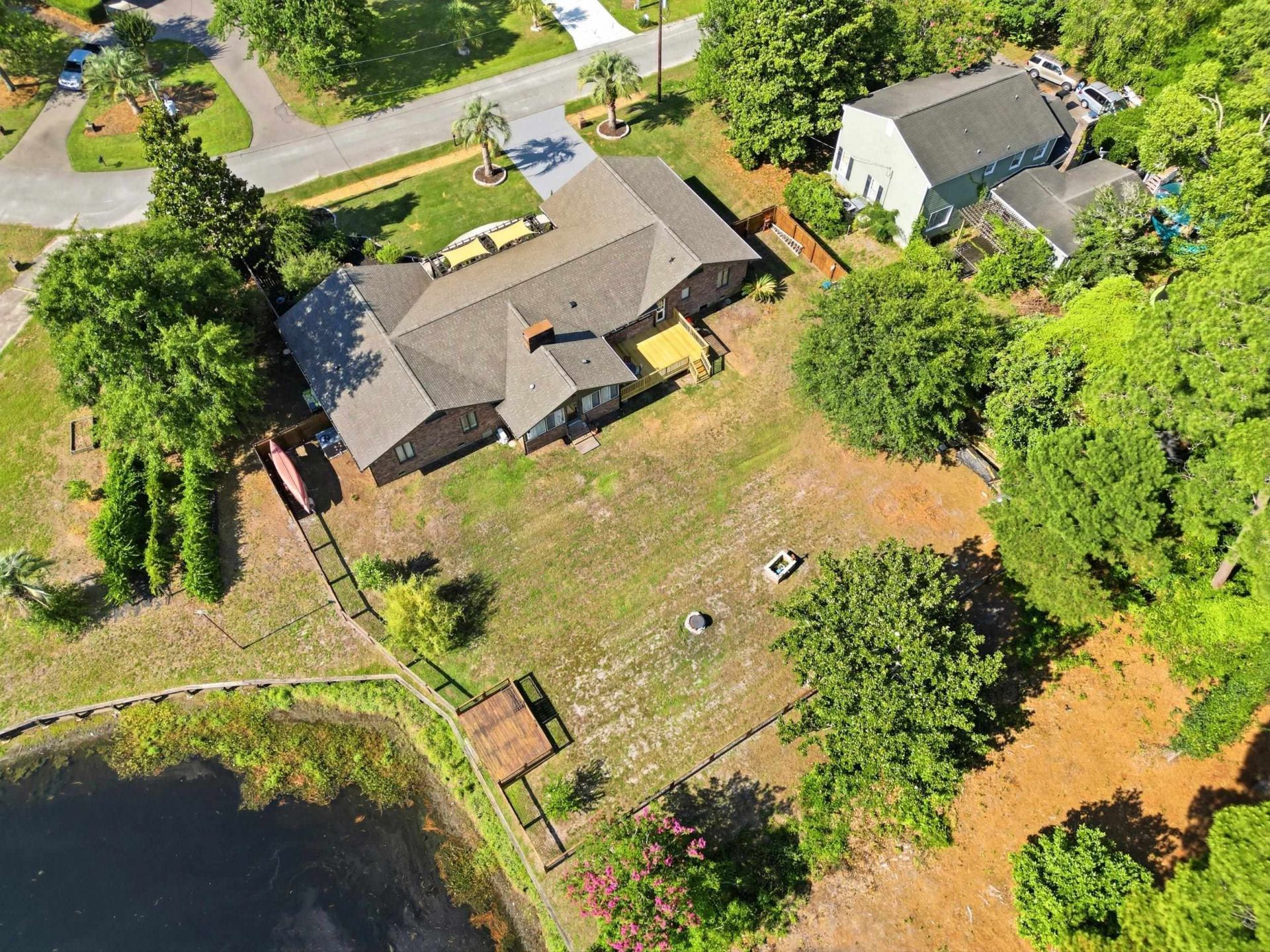 109 E Coker Ln.  Photo 45