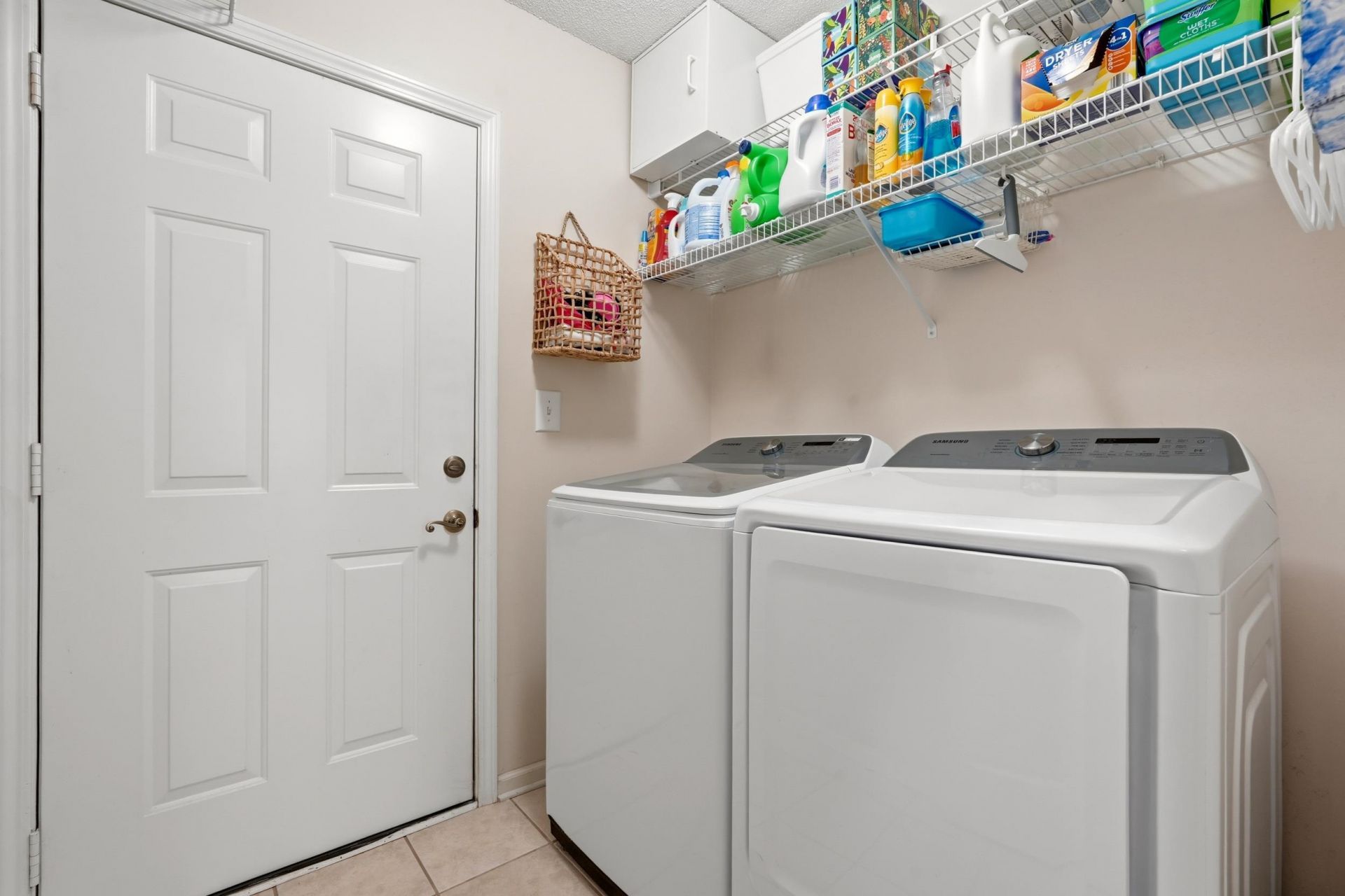 1732 Amberly Dr. Photo 21