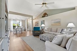 1732 Amberly Dr. photo 4