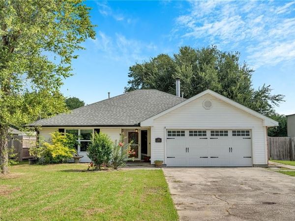 125 PLEASANT VALLEY Drive, Des Allemands, LA 70030