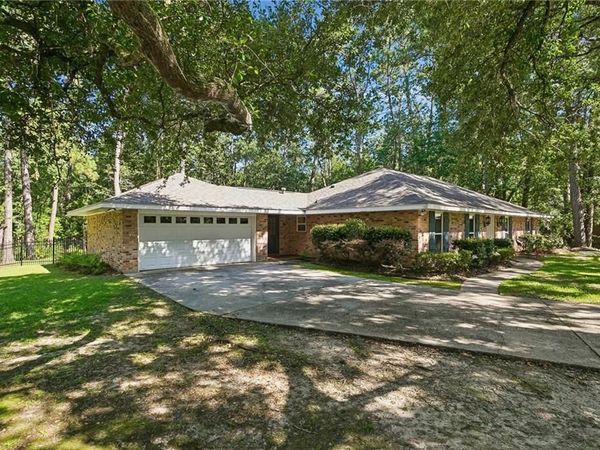 209 E DURHAM Drive, Slidell, LA 70461