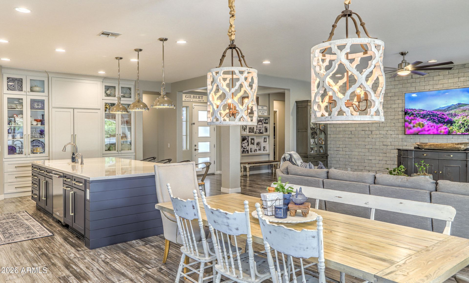 5662 S SHELBY Way Gilbert, AZ 85298