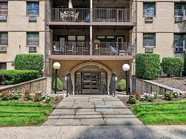 2241 Palmer Avenue , Unit 1D, New Rochelle, NY 10801