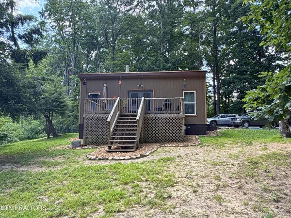 6 Diane Circle, Crossville, TN 38572