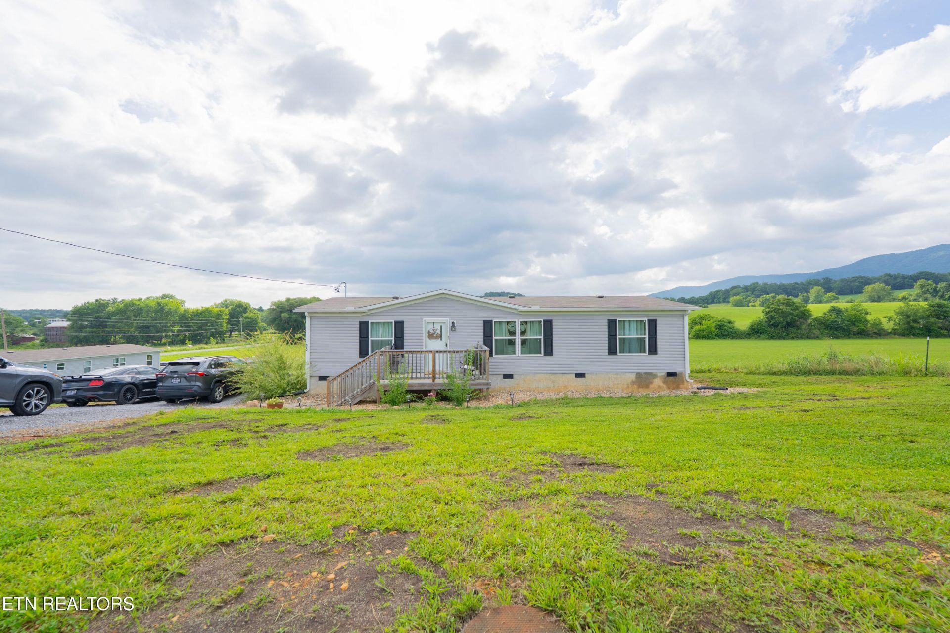 35 Little Meadow Creek Rd, Greeneville, TN 37743 Main Photo