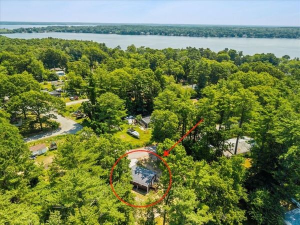 13 Cherry St, Lakeville, MA 02347
