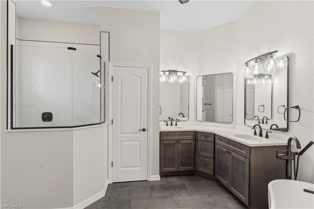 1165 Boundary Blvd, Rotonda West, FL 33947 Photo