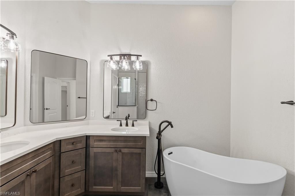 1165 Boundary Blvd, Rotonda West, FL 33947 Photo