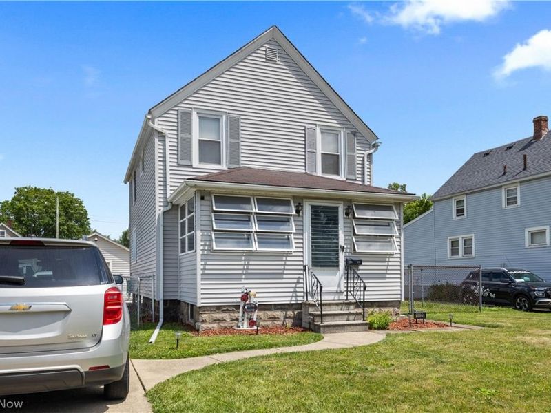 1639 E 34th Street, Lorain, OH 44055 Photo 2
