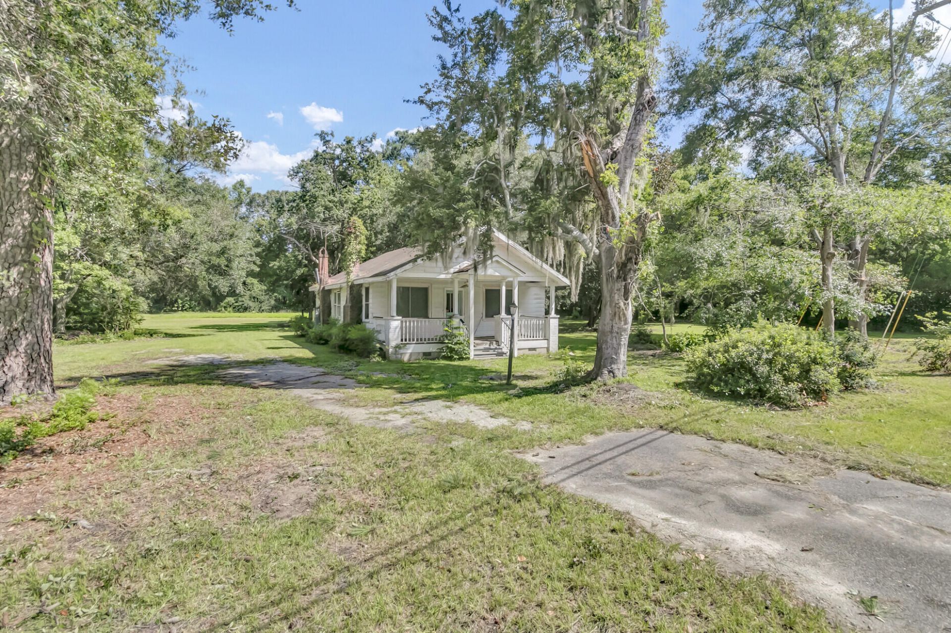 1736 Central Avenue Photo 3