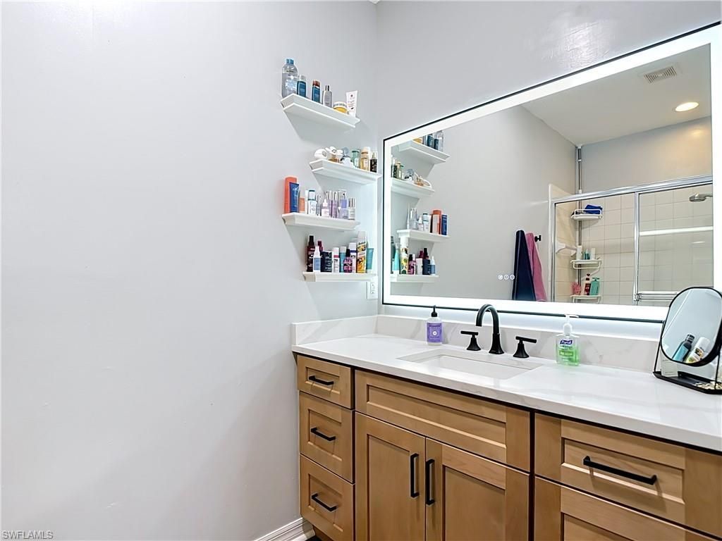 4241 Bellasol Cir, Unit 1923, Fort Myers, FL 33916 Photo